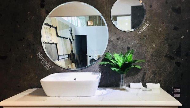 Phòng tắm đẹp mê ly với gương trang trí Ninh Thuận