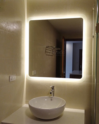 Sáng tạo không gian tắm với Gương đèn led phòng tắm bo góc. Giúp không gian trở nên thêm sang trọng và tiện nghi hơn. Thiết bị sử dụng công nghệ tiên tiến, giúp chiếu sáng đều và mạnh mẽ, đem lại trải nghiệm tuyệt vời cho người dùng. Sản phẩm được thiết kế để tiết kiệm diện tích, phù hợp với mọi phòng tắm.