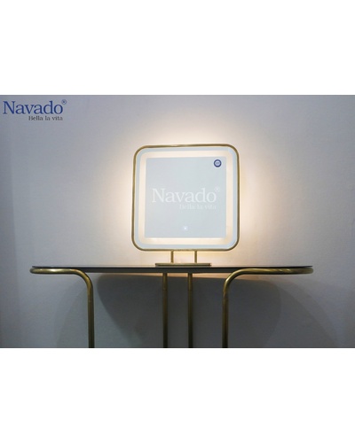 Gương đèn led vuông để bàn Square Arta Navado