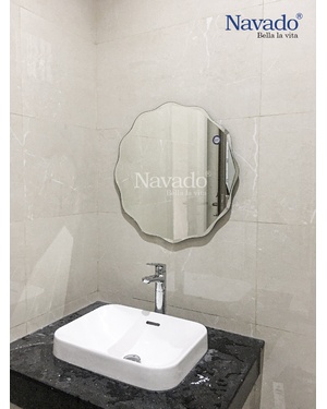 Gương treo phòng tắm uốn lượn NAV543A