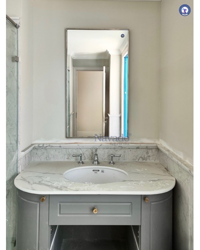 Gương phòng tắm hình chữ nhật khung inox mạ bạc Navado