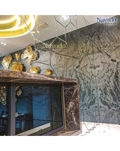 Gương ghép tường trang trí sảnh khách sạn Navado