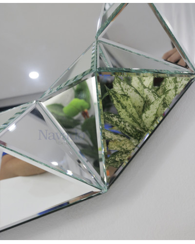 Gương nghệ thuật Queen Bee NAV 2023-NT