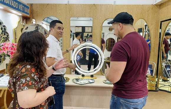 Sản xuất gương nghệ thuật trang trí tại Đà Nẵng