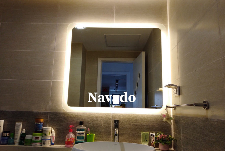 Gương đèn led trang trí phòng tắm thêm hiện đại