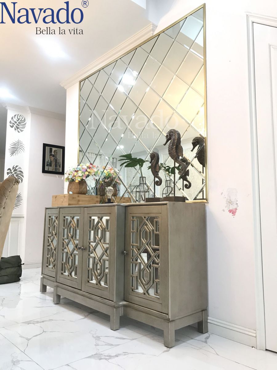 entrance-look-more-glamorous-elegance-with-daimond-shape-mirror-tiles
