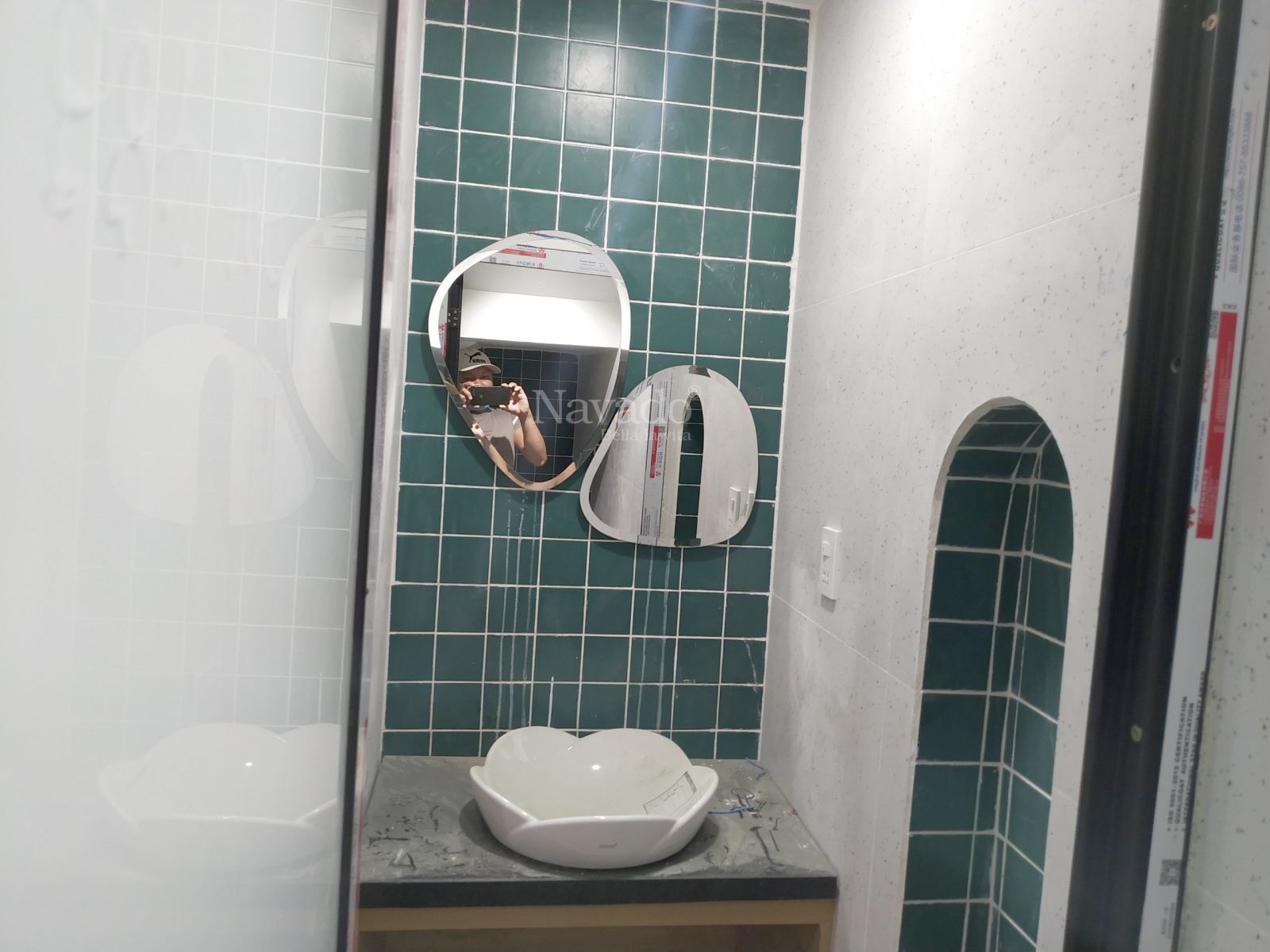 Gương soi nhà tắm cắt theo kích thước yêu cầu