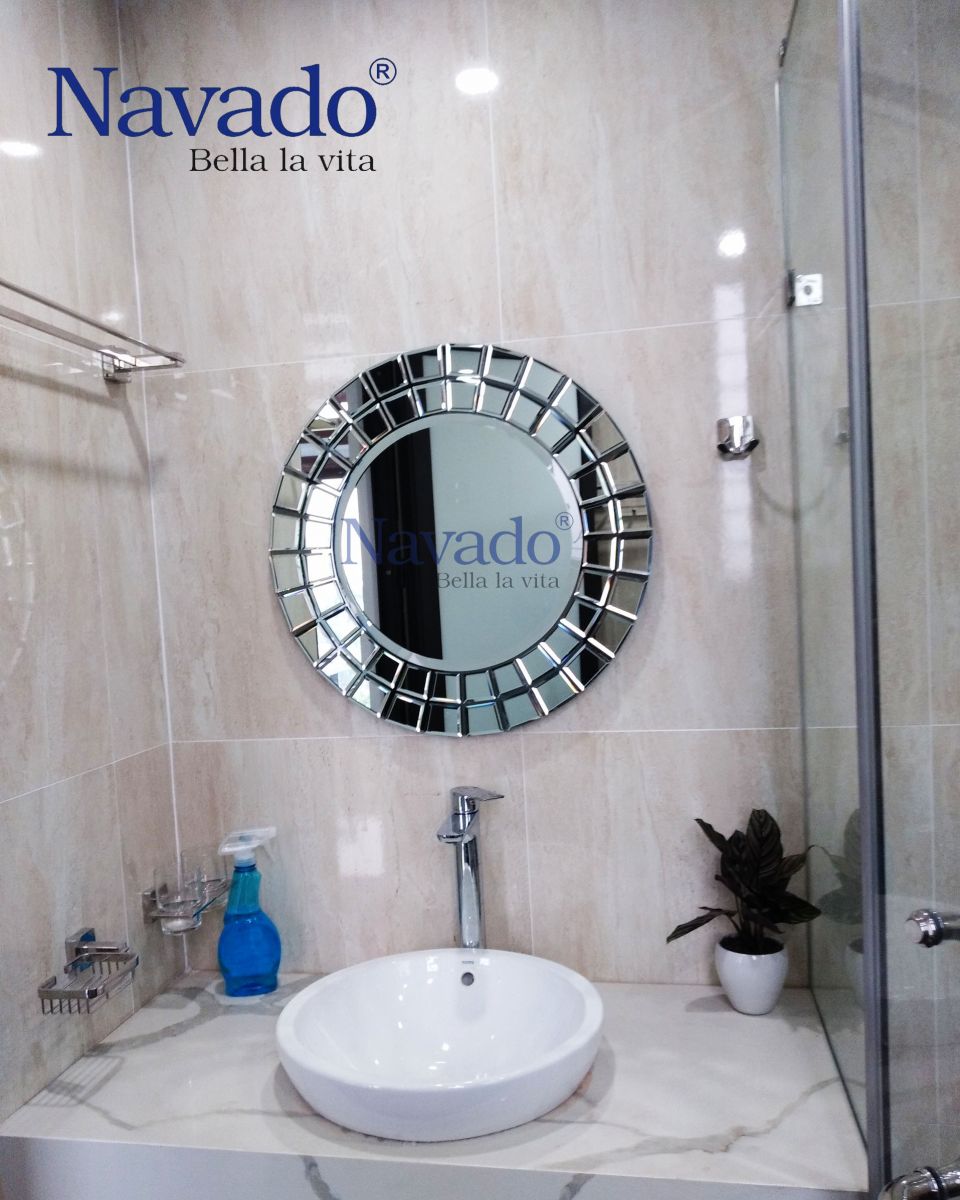 Gương trong trang trí phòng tắm Milano 