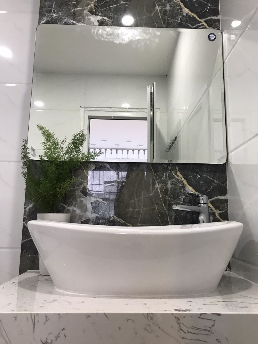 Gương Bỉ phòng tắm 102C
