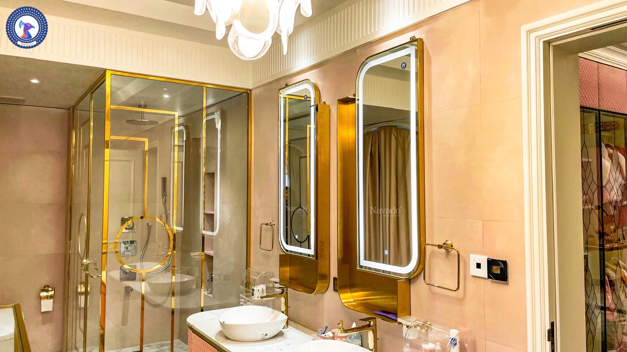 Gương Navado khung inox vàng gold lắp khách sạn Lotus Hội An